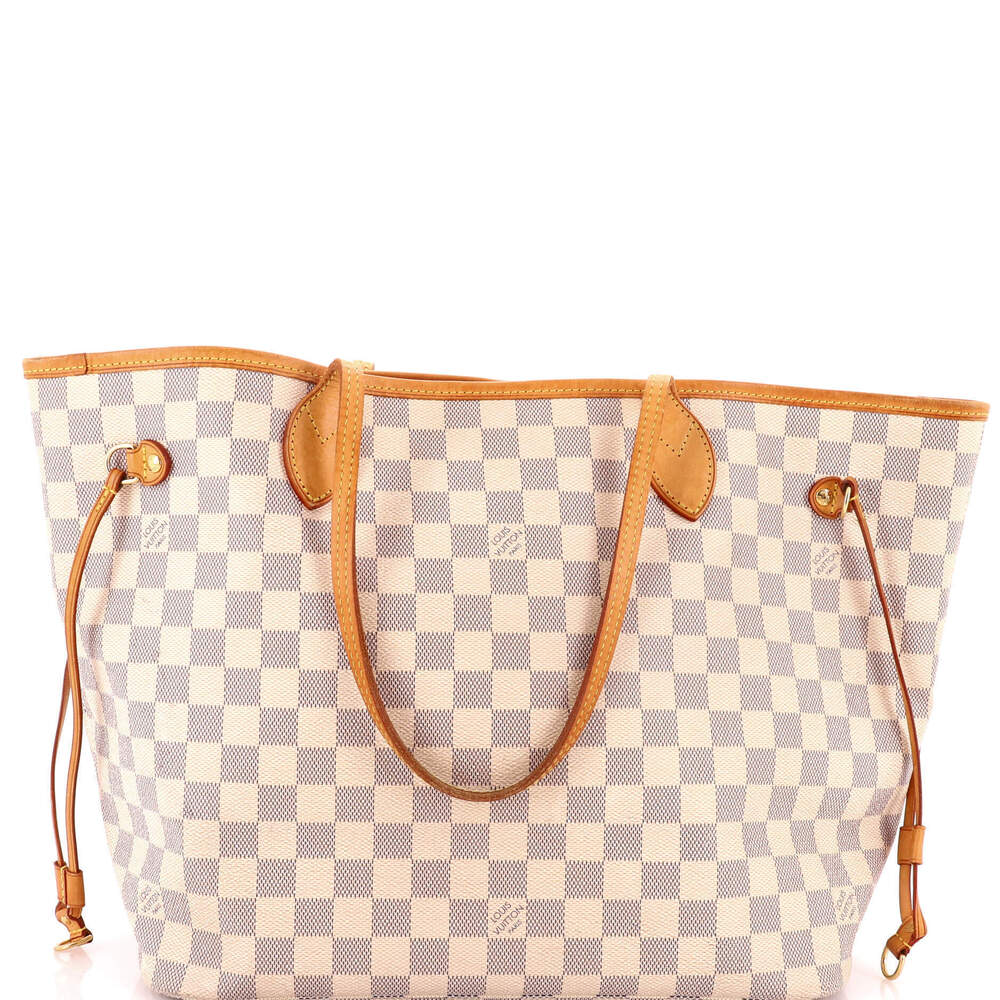 Louis Vuitton MM Neverfull Tote